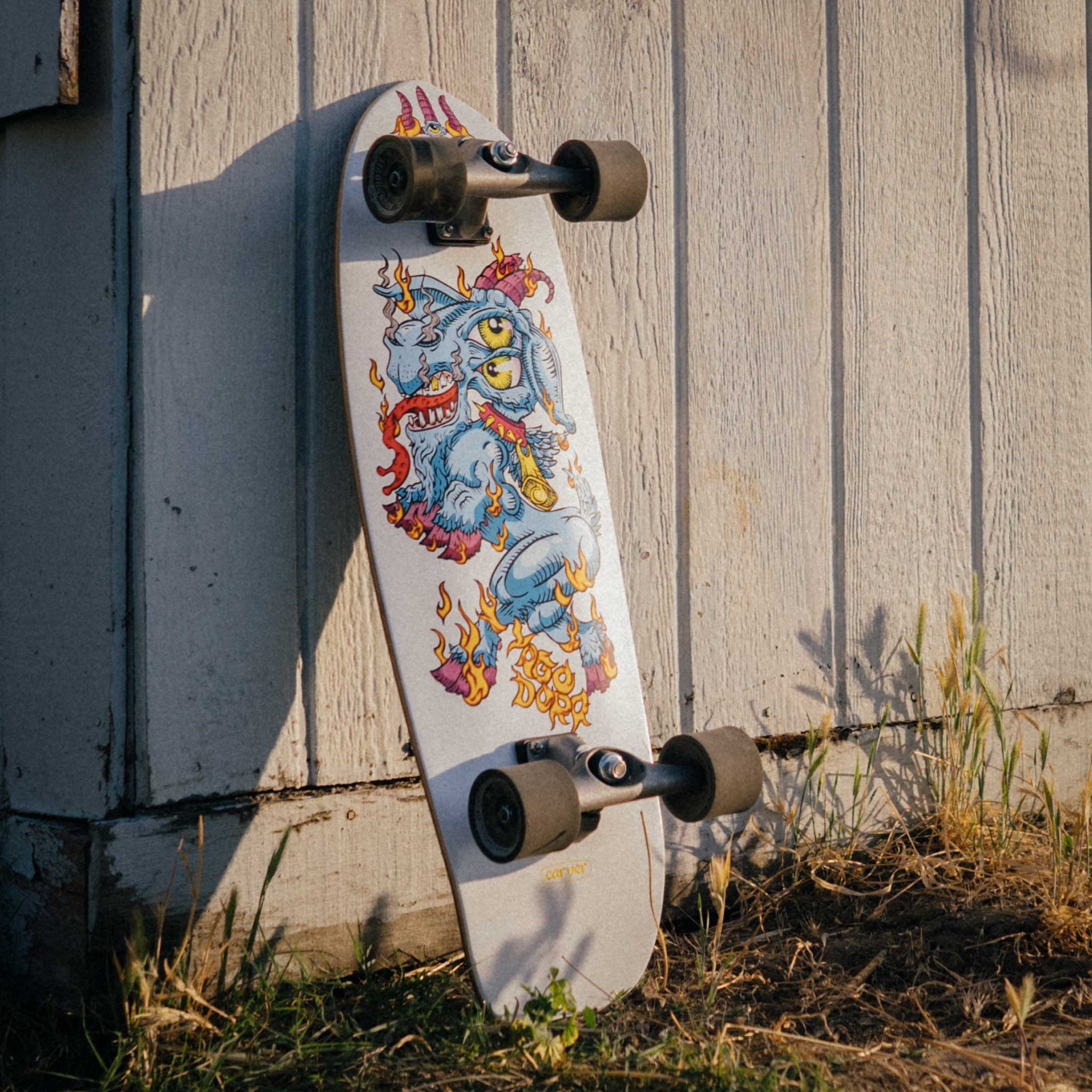 Yago Dora entrenando con surfskate